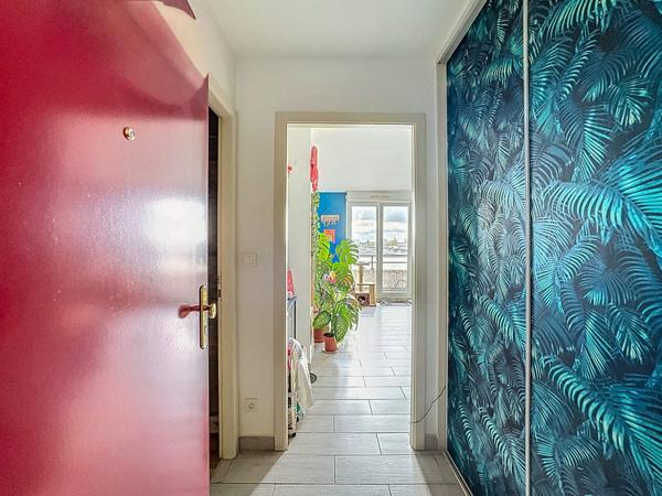 STRASBOURG OUEST - 2P avec balcon et garage