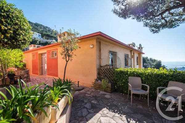Appartement F4 à vendre  4 pièces - 80,48 m 2   VILLEFRANCHE SUR MER  - 06