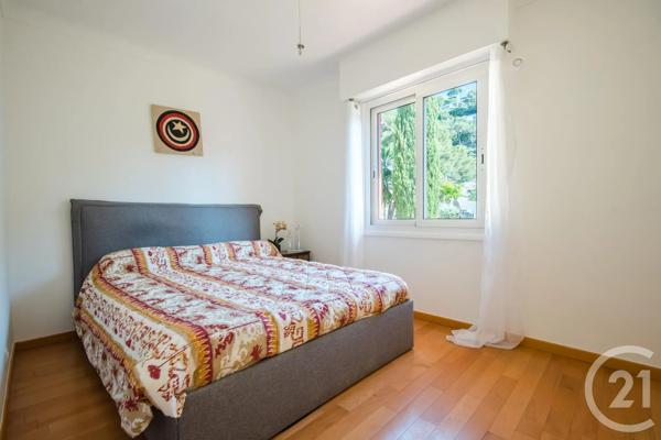 Appartement F4 à vendre  4 pièces - 80,48 m 2   VILLEFRANCHE SUR MER  - 06