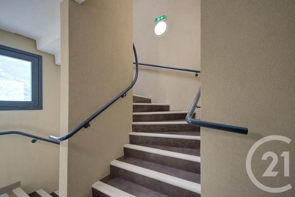 Appartement F3 à vendre  3 pièces - 65,61 m 2   SALLANCHES  - 74