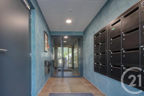 Appartement F3 à vendre  3 pièces - 65,61 m 2   SALLANCHES  - 74