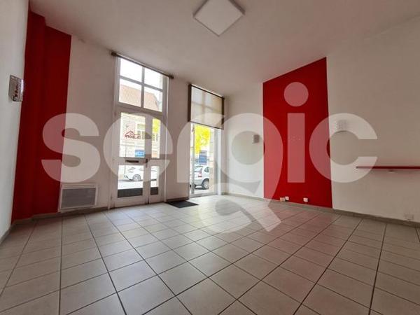 Location Local Commercial 31 59500 Douai 17 1071 01 0001
