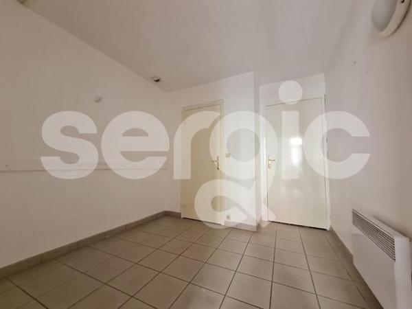 Location Local Commercial 31 59500 Douai 17 1071 01 0001