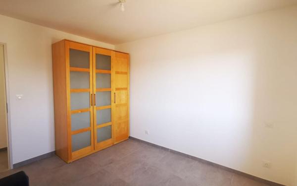 Maison à louer    5 pièces •  Tavel