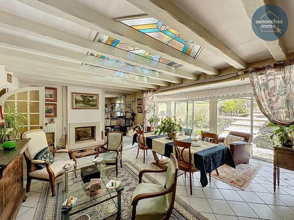 Maison familiale de 162 m² à Le Coudray avec vue dominante et terrain boisé