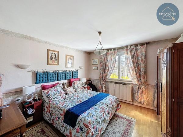 Maison familiale de 162 m² à Le Coudray avec vue dominante et terrain boisé