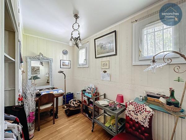 Maison familiale de 162 m² à Le Coudray avec vue dominante et terrain boisé