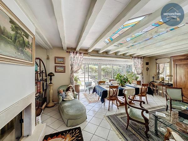 Maison familiale de 162 m² à Le Coudray avec vue dominante et terrain boisé