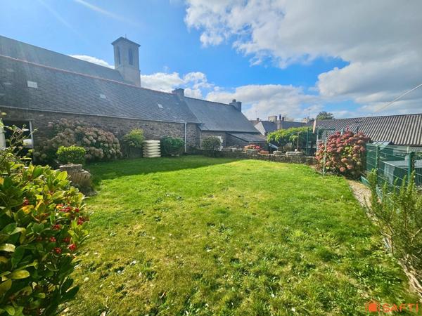 Spacieuse maison de ville en pierre à quelques minutes des plages