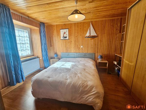 Spacieuse maison de ville en pierre à quelques minutes des plages