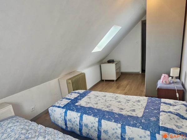 Spacieuse maison de ville en pierre à quelques minutes des plages