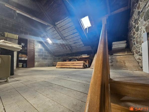 Spacieuse maison de ville en pierre à quelques minutes des plages