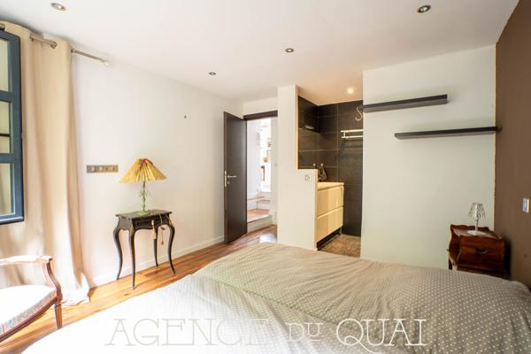 Appartement de standing en duplex avec terrasse de toit et vue exceptionnelle sur la cathédrale de Quimper , Quimper