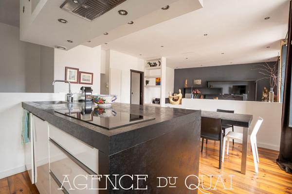 Appartement de standing en duplex avec terrasse de toit et vue exceptionnelle sur la cathédrale de Quimper , Quimper