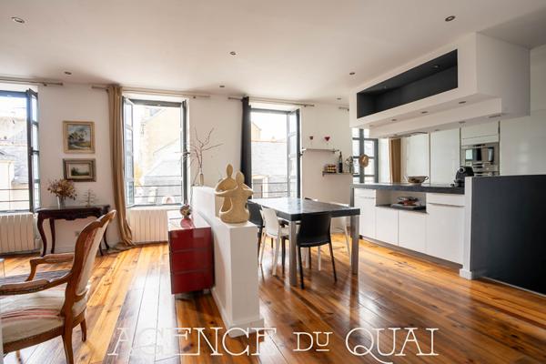 Appartement de standing en duplex avec terrasse de toit et vue exceptionnelle sur la cathédrale de Quimper , Quimper
