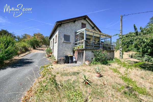 LENTILLY - Petite maison sur grand terrain avec vue