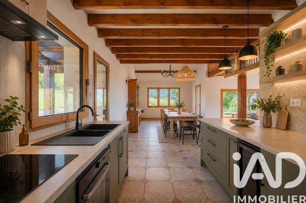 Maison à vendre 5 pièces 155 m² Saint-Martin-d'Uriage