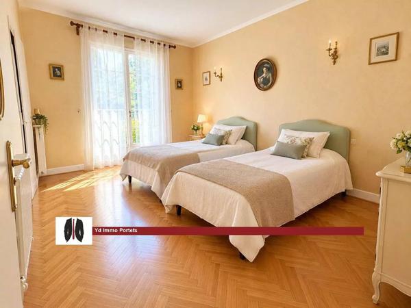 Maison familiale de 125 m² avec sous-sol et beau terrain à Podensac