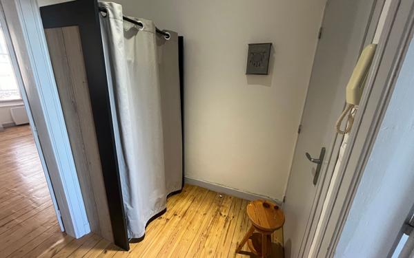 Appartement à louer    2 pièces • 4,87 m2 Limoges