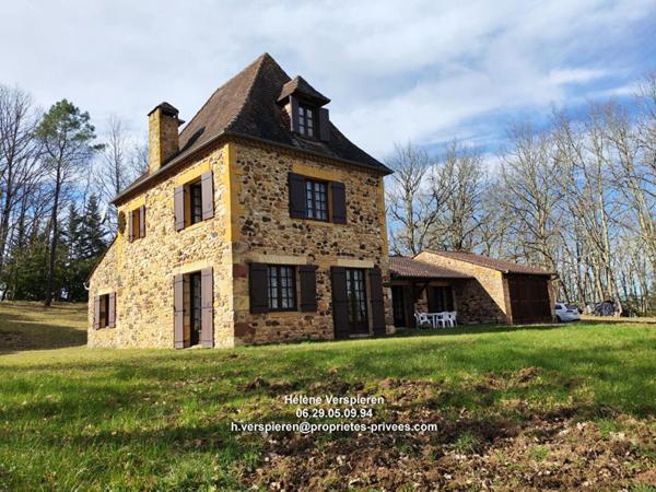 Maison Belves 8 pièce(s) 181 m2 terrain de 9017 m2