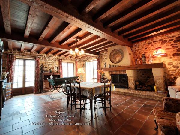 Maison Belves 8 pièce(s) 181 m2 terrain de 9017 m2