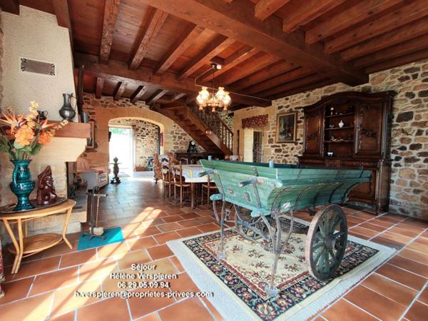 Maison Belves 8 pièce(s) 181 m2 terrain de 9017 m2