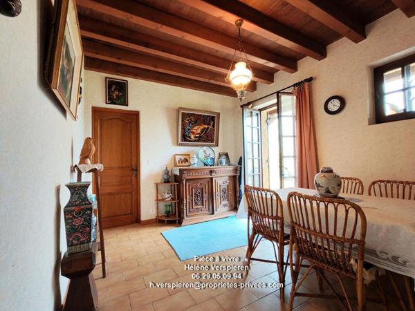 Maison Belves 8 pièce(s) 181 m2 terrain de 9017 m2