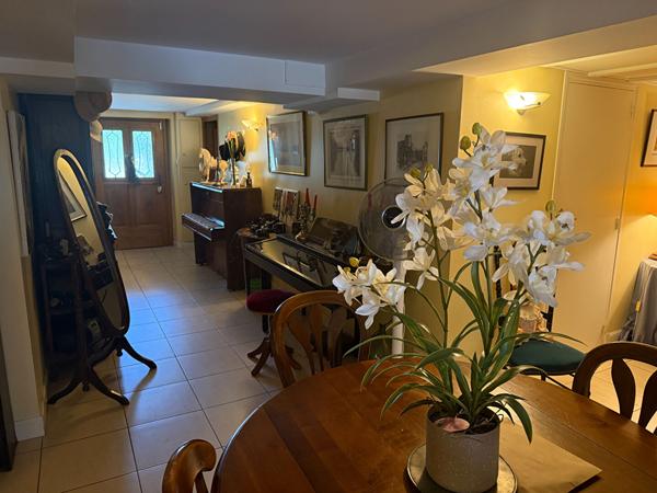 Saint Juery , Belle maison de 234 M²