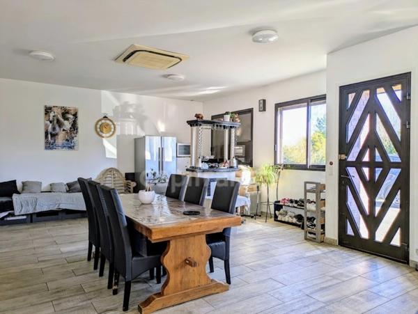 À VENDRE – Maison familiale de 195 m² sur un terrain d'environs 3000 m² proche de ABANCOURT (60)