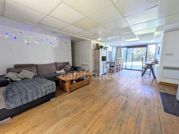 À VENDRE – Maison familiale de 195 m² sur un terrain d'environs 3000 m² proche de ABANCOURT (60)