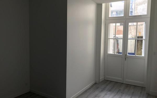 Appartement à louer    2 pièces •  Tours