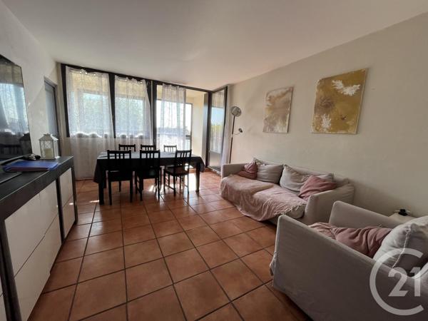 Appartement T4 à vendre  4 pièces - 73,40 m2 ARLES - 13