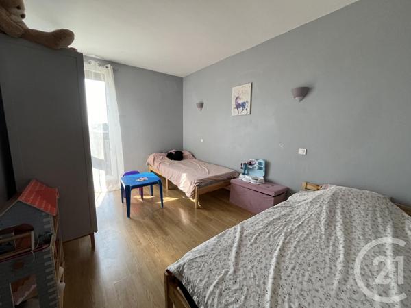 Appartement T4 à vendre  4 pièces - 73,40 m2 ARLES - 13