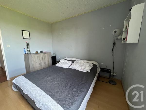 Appartement T4 à vendre  4 pièces - 73,40 m2 ARLES - 13