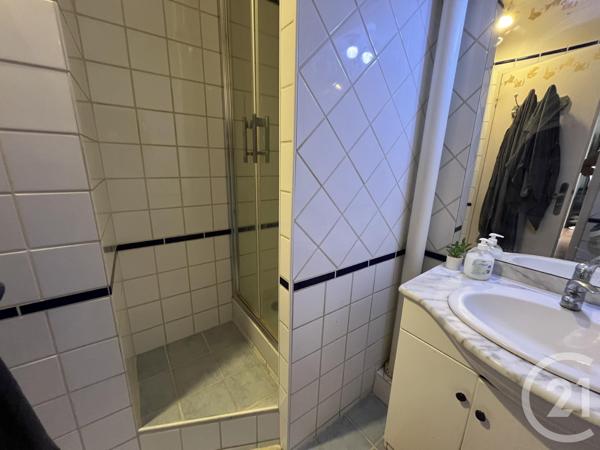 Appartement T4 à vendre  4 pièces - 73,40 m2 ARLES - 13