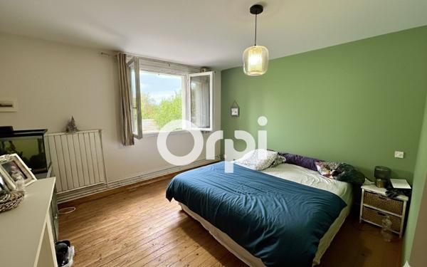 Immeuble à vendre    5 pièces • 237 m2 Saint-Martin-Boulogne