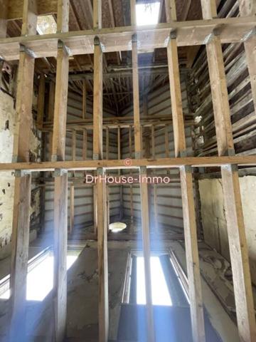 Immeuble à vendre 12 pièces de 300 m²