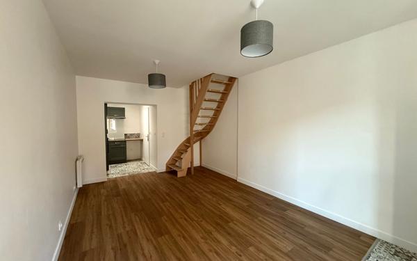 Maison à louer    3 pièces •  La Chapelle-d'Armentières