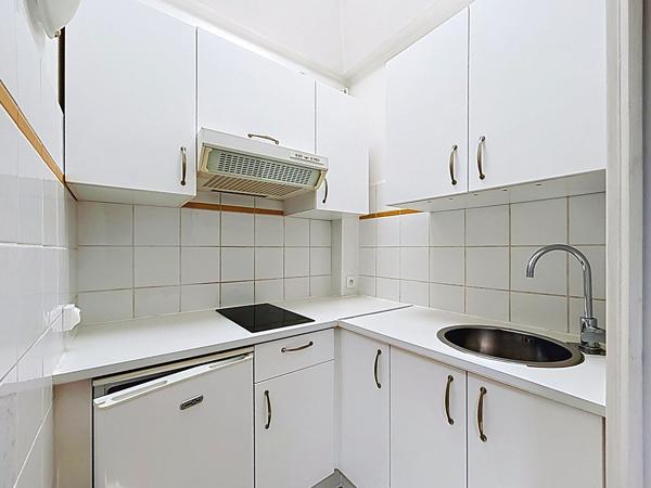 studio meublé Aix Les Bains 1 pièce 25.6 m²  emplacement stratégique au coeur de ville idéal  investisseur ou 1er achat