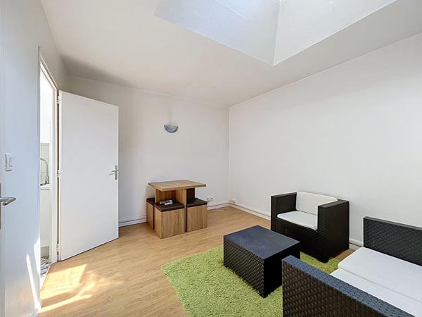 studio meublé Aix Les Bains 1 pièce 25.6 m²  emplacement stratégique au coeur de ville idéal  investisseur ou 1er achat