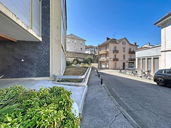 studio meublé Aix Les Bains 1 pièce 25.6 m²  emplacement stratégique au coeur de ville idéal  investisseur ou 1er achat