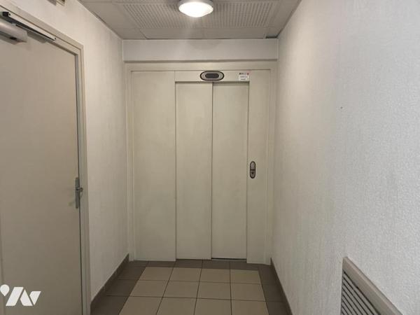 BEAU 3 PIECES AVEC TERRASSE ET GARAGE