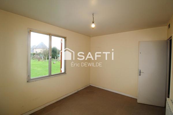 Maison 104 m2 hab, centre, 1700 m2 terrain, RARE à Isigny-le-Buat !