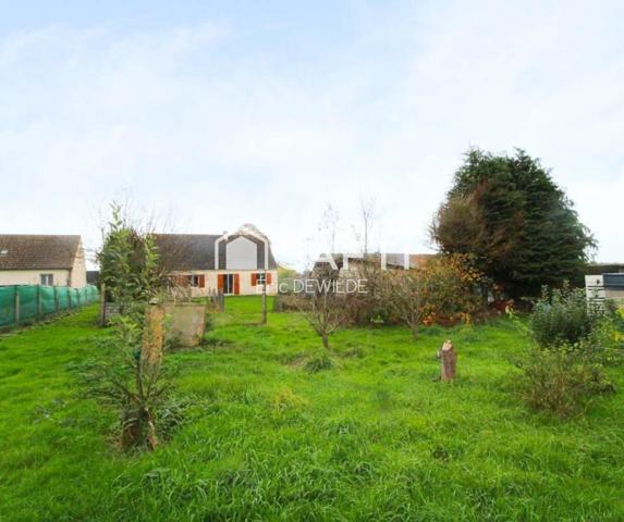 Maison 104 m2 hab, centre, 1700 m2 terrain, RARE à Isigny-le-Buat !