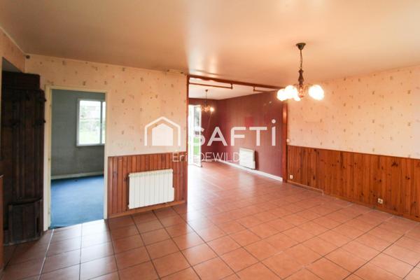 Maison 104 m2 hab, centre, 1700 m2 terrain, RARE à Isigny-le-Buat !