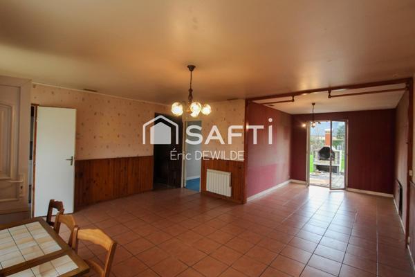 Maison 104 m2 hab, centre, 1700 m2 terrain, RARE à Isigny-le-Buat !