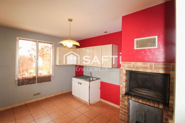 Maison 104 m2 hab, centre, 1700 m2 terrain, RARE à Isigny-le-Buat !