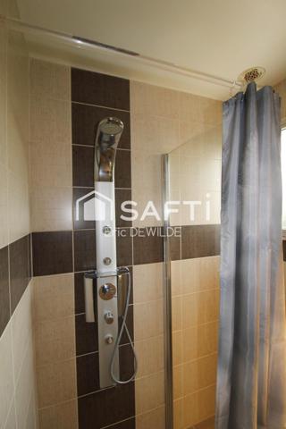 Maison 104 m2 hab, centre, 1700 m2 terrain, RARE à Isigny-le-Buat !