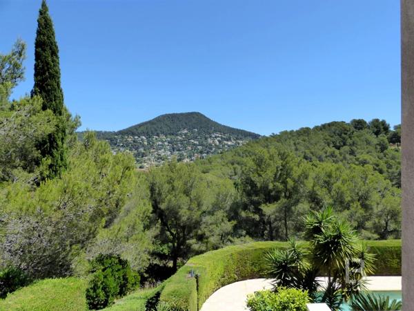 Carqueiranne – Belle demeure avec magnifiques vues