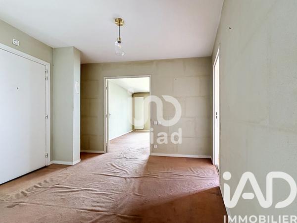 Appartement à vendre 3 pièces 76,4 m² Courbevoie
